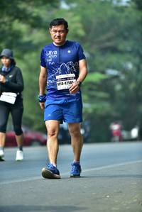 BIB: 2195, 42585
                            <button type="button" onclick="openModal(10128437)" class="btn btn-primary btn-sm float-right btn-popup" data-toggle="modal" data-target=".modal-high-quality">
                        <i class="fas fa-shopping-cart"></i> Add to Cart
                    </button>
                                            <button type="button" onclick="isThisMe(10128437, true)" class="btn btn-success btn-sm float-right btn-popup btn-isme hidden" data-toggle="tooltip" data-placement="bottom" title="นี่คือรูปของคุณใช่ไหม คลิกที่นี่เพื่อเอาเข้าอัลบั้ม">
                        <i class="fas fa-plus"></i> Add to album
                    </button>
                    <button type="button" onclick="isThisMe(10128437, false)" class="btn btn-warning btn-sm float-right btn-popup btn-isnotme hidden">
                        <i class="fas fa-ban"></i> Remove from album
                    </button>